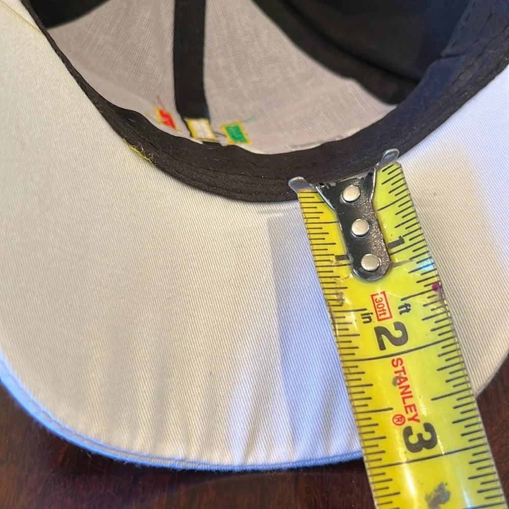 Cap Men’s Italia Design Black&White embroidered adjustable back